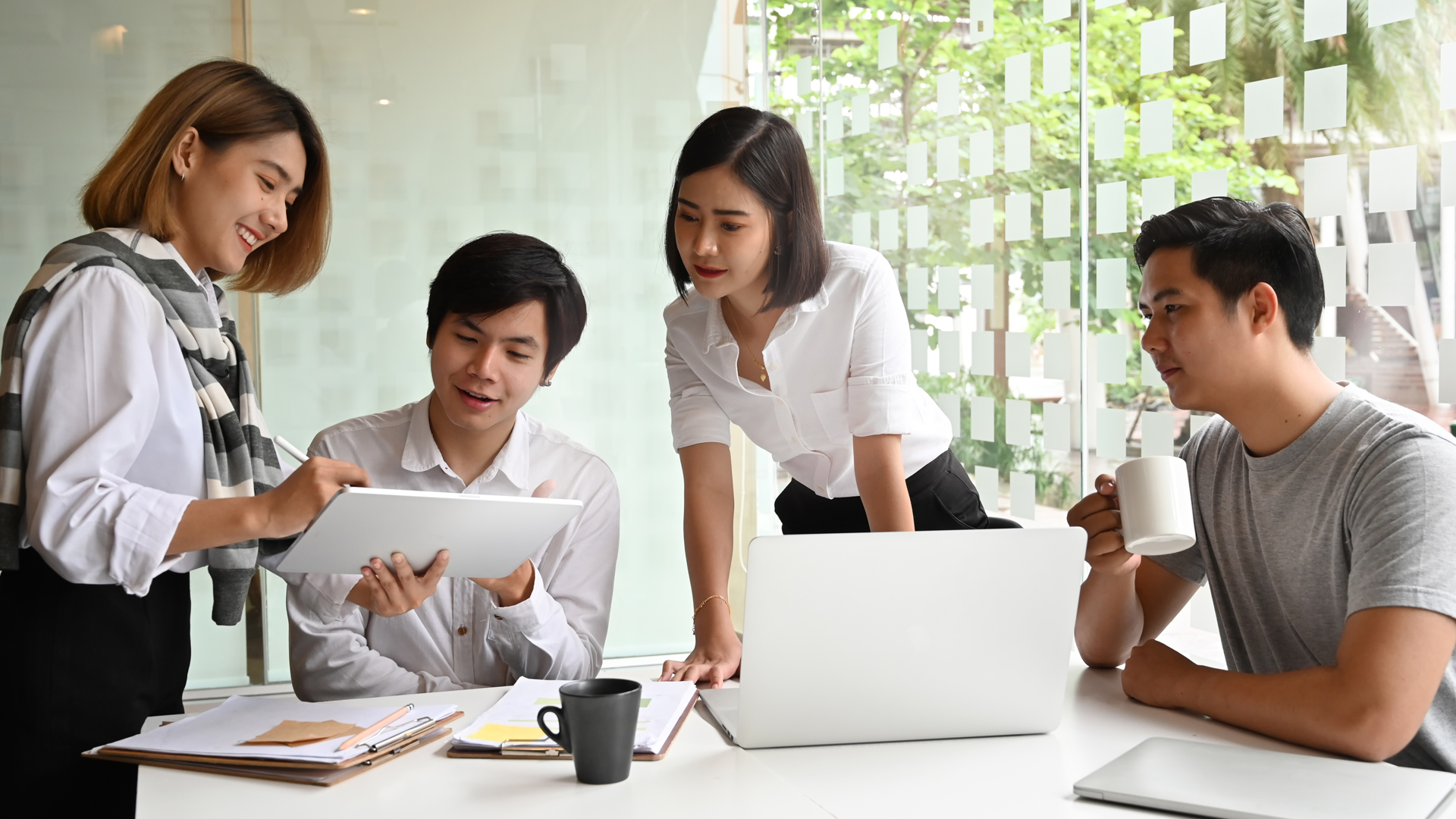 Môi trường làm việc tại AIA